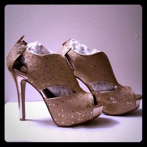 Gold Platform Peep toe Heel